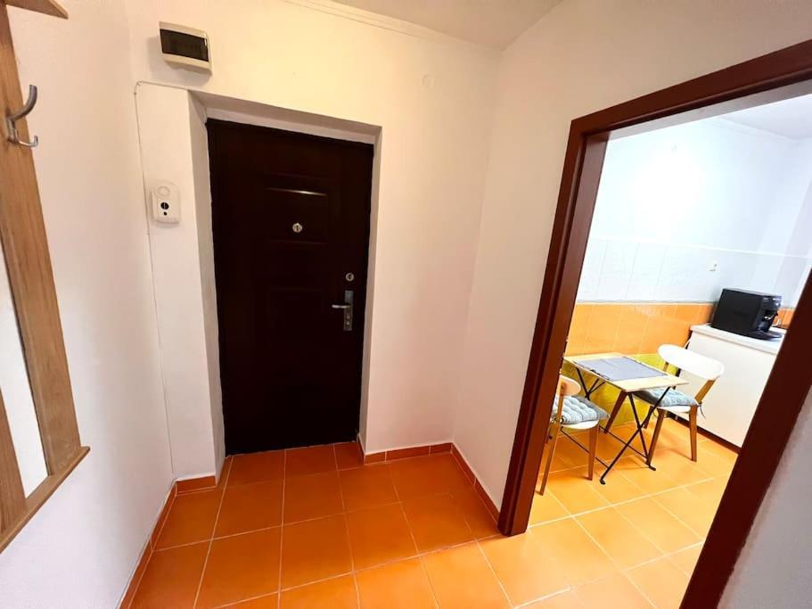 Piata Ovidiu 14 Lowcost Konstanca Kültér fotó